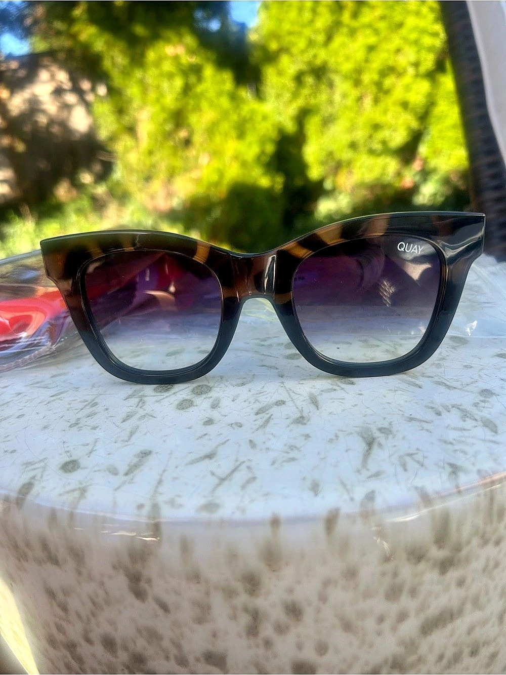 QUAY After Hours Tortoiseshell Sunglasses Like New